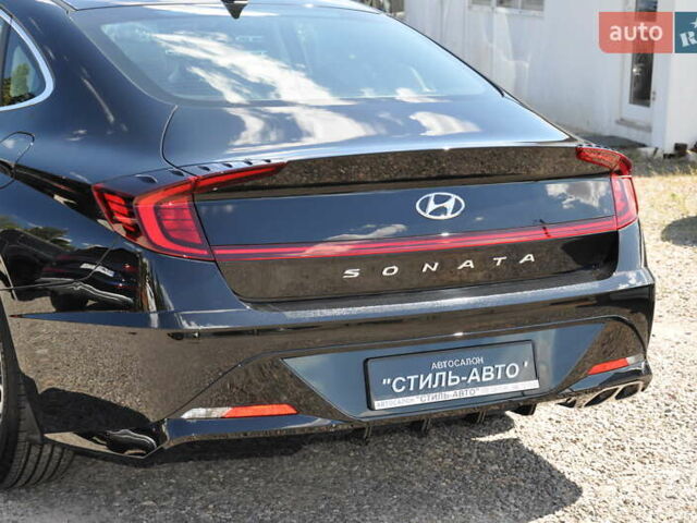 Чорний Хендай Соната, об'ємом двигуна 2.5 л та пробігом 8 тис. км за 23900 $, фото 6 на Automoto.ua