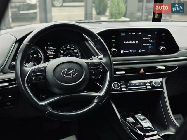 Черный Хендай Соната, объемом двигателя 2 л и пробегом 70 тыс. км за 21000 $, фото 23 на Automoto.ua