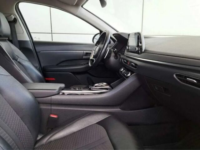 Чорний Хендай Соната, об'ємом двигуна 0 л та пробігом 46 тис. км за 12300 $, фото 12 на Automoto.ua