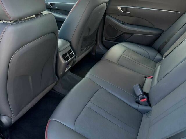 Черный Хендай Соната, объемом двигателя 1.6 л и пробегом 28 тыс. км за 5200 $, фото 12 на Automoto.ua