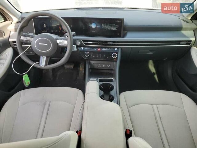 Черный Хендай Соната, объемом двигателя 2.5 л и пробегом 38 тыс. км за 9800 $, фото 7 на Automoto.ua