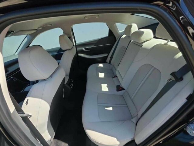 Черный Хендай Соната, объемом двигателя 0 л и пробегом 13 тыс. км за 20000 $, фото 8 на Automoto.ua