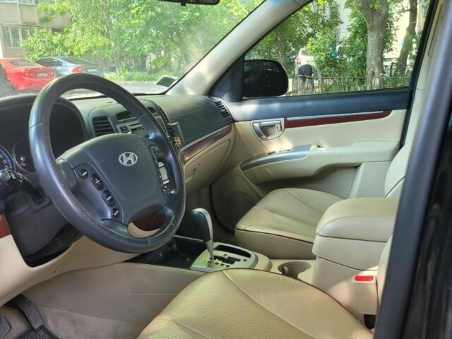 Черный Хендай Соната, объемом двигателя 2 л и пробегом 98 тыс. км за 11500 $, фото 2 на Automoto.ua