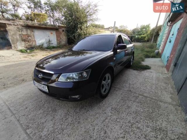 Фиолетовый Хендай Соната, объемом двигателя 2.36 л и пробегом 311 тыс. км за 6500 $, фото 1 на Automoto.ua