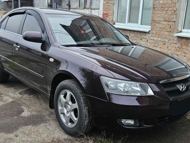 Фиолетовый Хендай Соната, объемом двигателя 2.4 л и пробегом 215 тыс. км за 5800 $, фото 1 на Automoto.ua