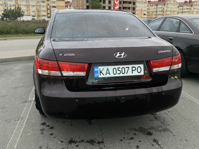 Хендай Соната 2006 у Броварах на Automoto.ua Коричневий Хендай Соната, об'ємом двигуна 2.4 л та пробігом 300 тис. км за 3600 $, фото 1 на Automoto.ua