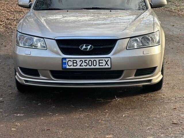 Коричневый Хендай Соната, объемом двигателя 2 л и пробегом 426 тыс. км за 5000 $, фото 2 на Automoto.ua