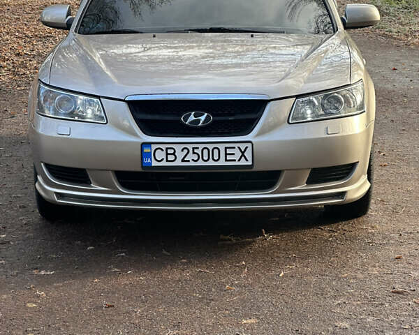 Коричневый Хендай Соната, объемом двигателя 2 л и пробегом 420 тыс. км за 5000 $, фото 5 на Automoto.ua