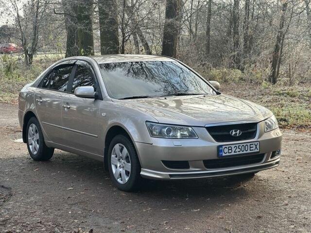 Коричневый Хендай Соната, объемом двигателя 2 л и пробегом 426 тыс. км за 5000 $, фото 3 на Automoto.ua