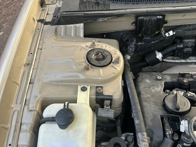 Коричневый Хендай Соната, объемом двигателя 2 л и пробегом 426 тыс. км за 5000 $, фото 10 на Automoto.ua