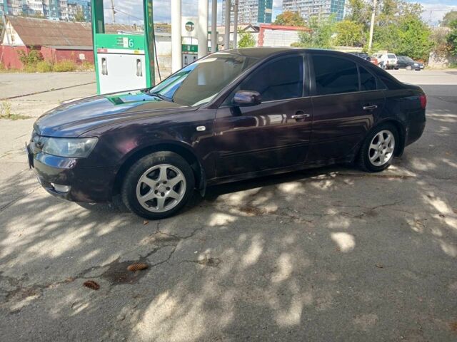 Коричневый Хендай Соната, объемом двигателя 2.4 л и пробегом 200 тыс. км за 4750 $, фото 12 на Automoto.ua