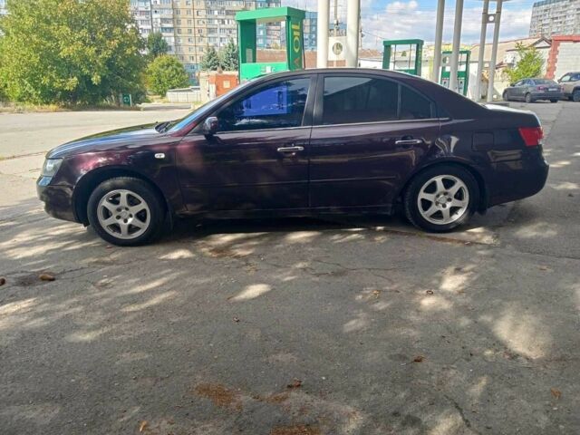 Коричневый Хендай Соната, объемом двигателя 2.4 л и пробегом 200 тыс. км за 4750 $, фото 11 на Automoto.ua