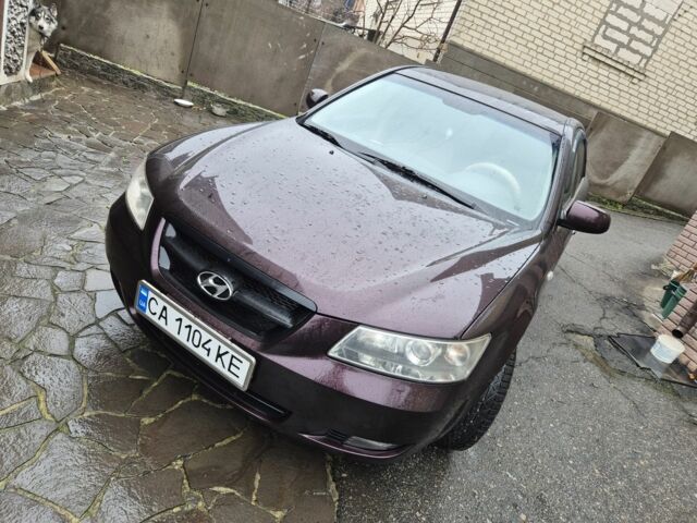 Коричневый Хендай Соната, объемом двигателя 2 л и пробегом 234 тыс. км за 4950 $, фото 3 на Automoto.ua