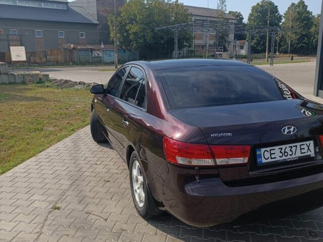 Коричневый Хендай Соната, объемом двигателя 2 л и пробегом 180 тыс. км за 5400 $, фото 4 на Automoto.ua