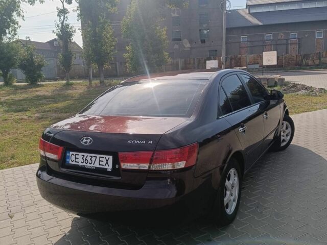 Коричневый Хендай Соната, объемом двигателя 2 л и пробегом 180 тыс. км за 5400 $, фото 2 на Automoto.ua