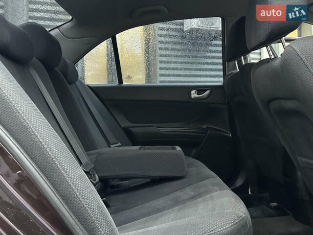 Коричневый Хендай Соната, объемом двигателя 2 л и пробегом 243 тыс. км за 5950 $, фото 10 на Automoto.ua