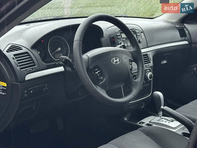 Коричневый Хендай Соната, объемом двигателя 2 л и пробегом 243 тыс. км за 5950 $, фото 15 на Automoto.ua