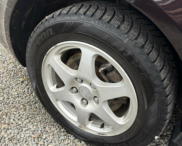 Коричневий Хендай Соната, об'ємом двигуна 2 л та пробігом 240 тис. км за 5900 $, фото 4 на Automoto.ua