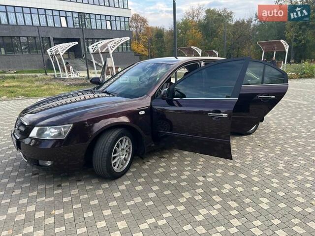 Коричневий Хендай Соната, об'ємом двигуна 2 л та пробігом 255 тис. км за 7600 $, фото 10 на Automoto.ua