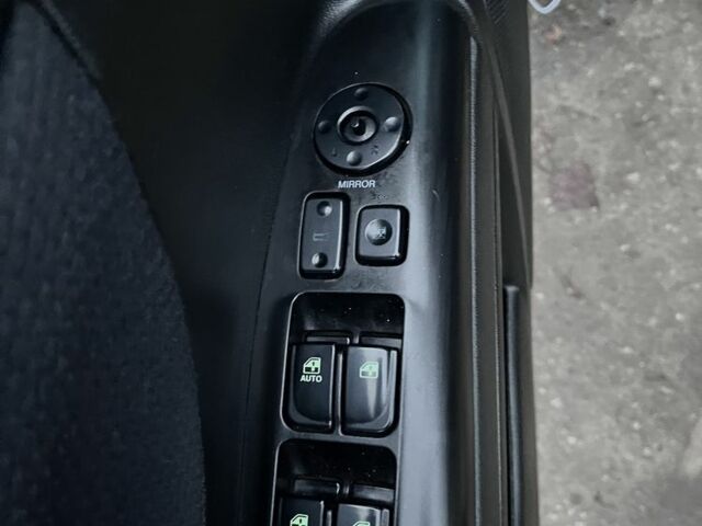 Коричневий Хендай Соната, об'ємом двигуна 2 л та пробігом 219 тис. км за 6400 $, фото 15 на Automoto.ua