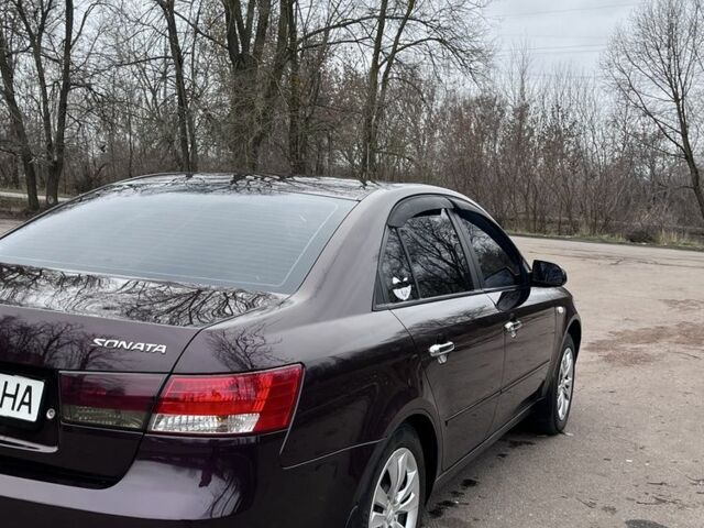 Коричневий Хендай Соната, об'ємом двигуна 2 л та пробігом 219 тис. км за 6400 $, фото 3 на Automoto.ua