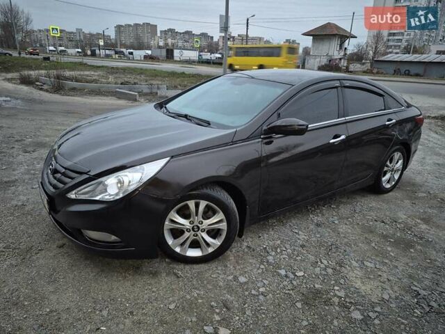 Коричневий Хендай Соната, об'ємом двигуна 2 л та пробігом 264 тис. км за 8000 $, фото 4 на Automoto.ua