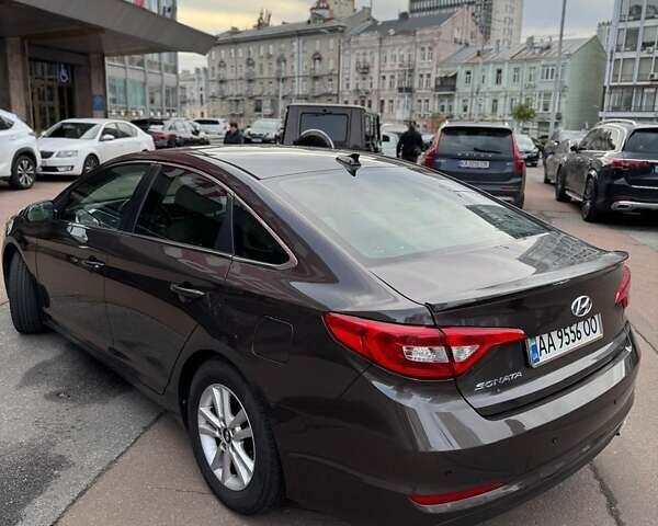 Коричневий Хендай Соната, об'ємом двигуна 2.4 л та пробігом 186 тис. км за 10299 $, фото 101 на Automoto.ua