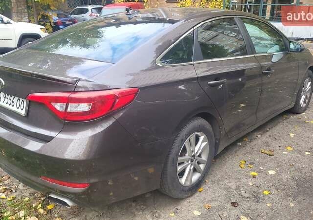 Коричневий Хендай Соната, об'ємом двигуна 2.4 л та пробігом 100 тис. км за 12000 $, фото 9 на Automoto.ua