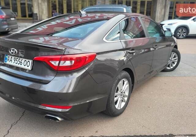 Коричневий Хендай Соната, об'ємом двигуна 2.4 л та пробігом 186 тис. км за 10299 $, фото 6 на Automoto.ua