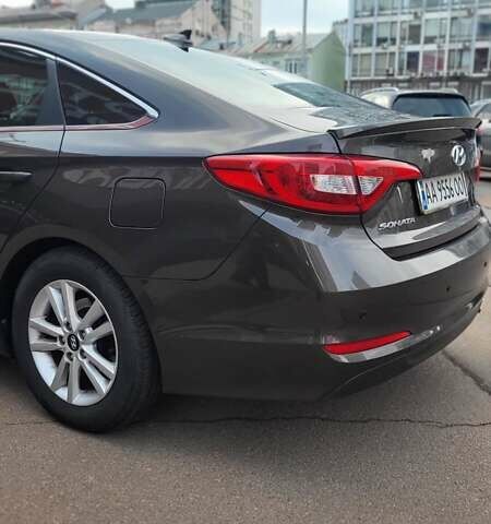 Коричневий Хендай Соната, об'ємом двигуна 2.4 л та пробігом 186 тис. км за 10299 $, фото 4 на Automoto.ua