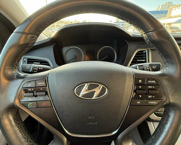 Коричневый Хендай Соната, объемом двигателя 2.4 л и пробегом 112 тыс. км за 10999 $, фото 7 на Automoto.ua