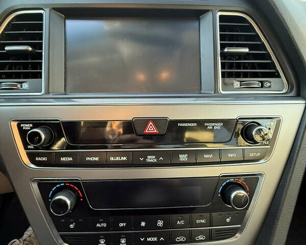 Коричневый Хендай Соната, объемом двигателя 2.4 л и пробегом 112 тыс. км за 10999 $, фото 8 на Automoto.ua