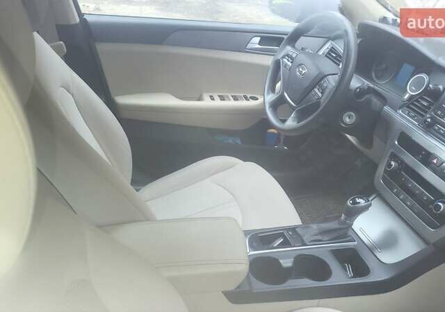 Коричневий Хендай Соната, об'ємом двигуна 2.4 л та пробігом 100 тис. км за 12000 $, фото 1 на Automoto.ua