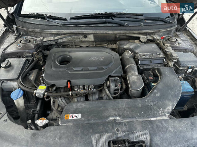 Коричневий Хендай Соната, об'ємом двигуна 2.36 л та пробігом 213 тис. км за 9999 $, фото 8 на Automoto.ua