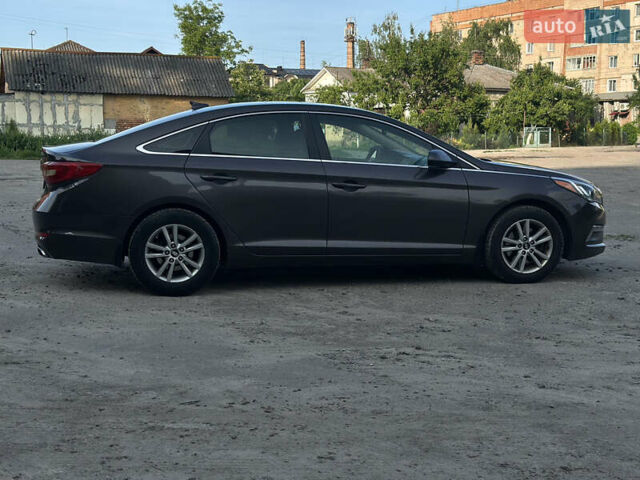 Коричневий Хендай Соната, об'ємом двигуна 2.36 л та пробігом 213 тис. км за 9999 $, фото 9 на Automoto.ua