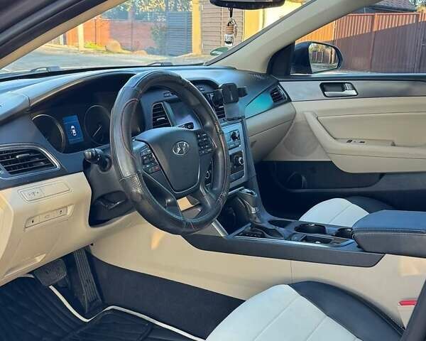 Коричневый Хендай Соната, объемом двигателя 2.36 л и пробегом 120 тыс. км за 13700 $, фото 8 на Automoto.ua