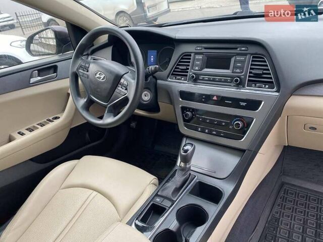 Коричневый Хендай Соната, объемом двигателя 2.36 л и пробегом 140 тыс. км за 8699 $, фото 12 на Automoto.ua