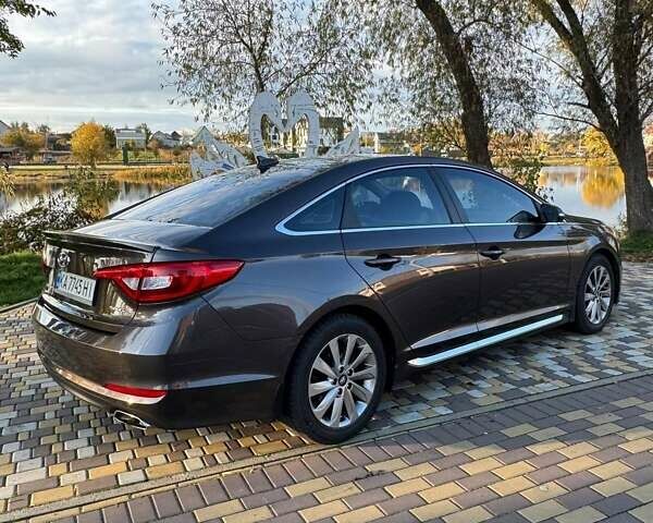 Коричневый Хендай Соната, объемом двигателя 2.36 л и пробегом 120 тыс. км за 13700 $, фото 7 на Automoto.ua