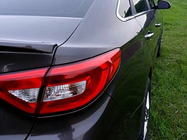 Коричневый Хендай Соната, объемом двигателя 2.4 л и пробегом 240 тыс. км за 11500 $, фото 3 на Automoto.ua