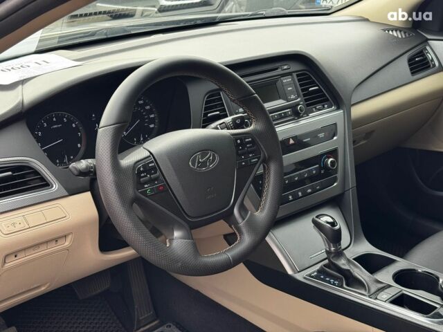 Хендай Соната 2017 в Харькове на Automoto.ua Коричневый Хендай Соната, объемом двигателя 2.4 л и пробегом 129 тыс. км за 11990 $, фото 15 на Automoto.ua