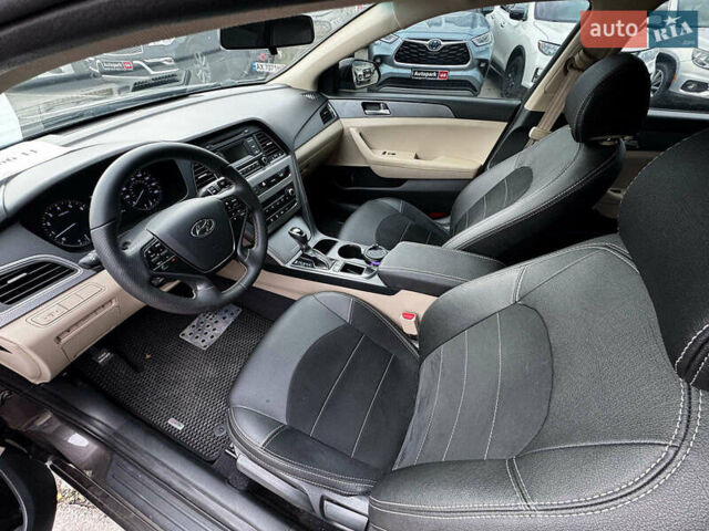Коричневый Хендай Соната, объемом двигателя 2.4 л и пробегом 129 тыс. км за 11990 $, фото 8 на Automoto.ua