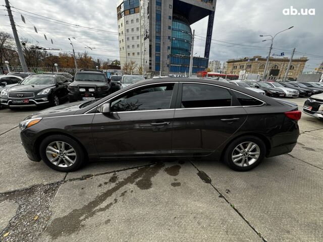 Хендай Соната 2017 в Харькове на Automoto.ua Коричневый Хендай Соната, объемом двигателя 2.4 л и пробегом 129 тыс. км за 11990 $, фото 1 на Automoto.ua