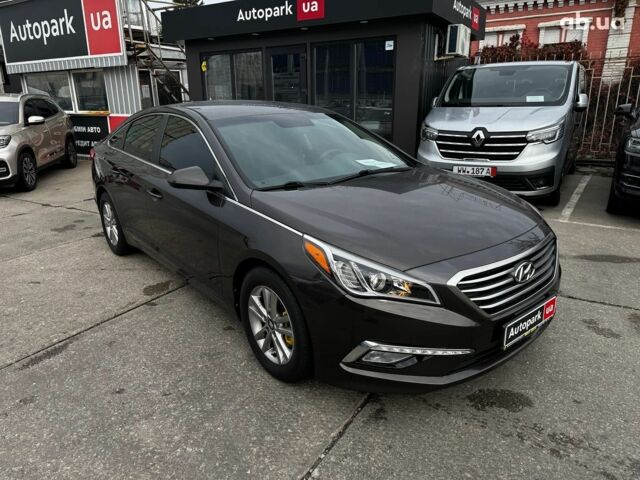 Хендай Соната 2017 в Харькове на Automoto.ua Коричневый Хендай Соната, объемом двигателя 2.4 л и пробегом 129 тыс. км за 11990 $, фото 6 на Automoto.ua