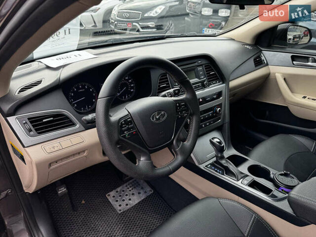 Коричневый Хендай Соната, объемом двигателя 2.4 л и пробегом 129 тыс. км за 11990 $, фото 11 на Automoto.ua