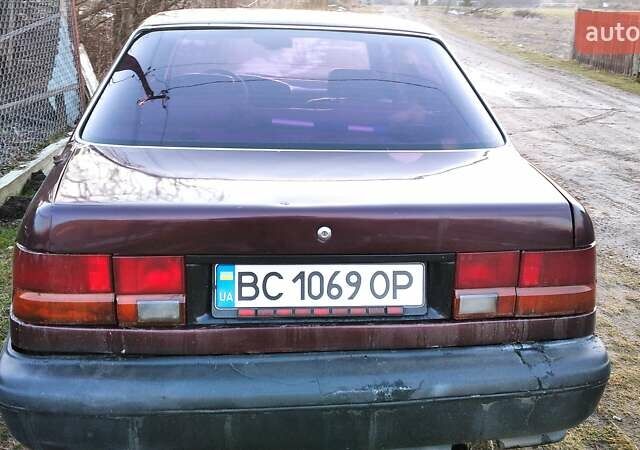 Хендай Соната 1993 в Львове на Automoto.ua Красный Хендай Соната, объемом двигателя 2 л и пробегом 359 тыс. км за 1300 $, фото 10 на Automoto.ua