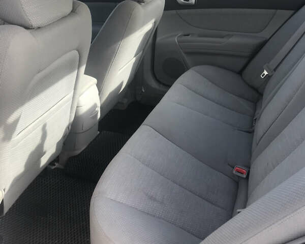 Красный Хендай Соната, объемом двигателя 2.4 л и пробегом 219 тыс. км за 6300 $, фото 8 на Automoto.ua