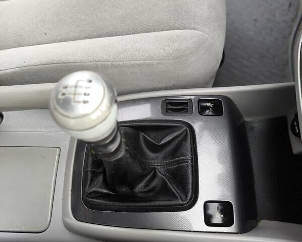 Красный Хендай Соната, объемом двигателя 2.36 л и пробегом 300 тыс. км за 3899 $, фото 21 на Automoto.ua