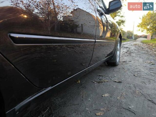 Червоний Хендай Соната, об'ємом двигуна 2 л та пробігом 280 тис. км за 4999 $, фото 37 на Automoto.ua