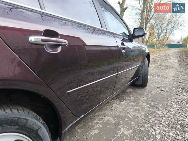 Червоний Хендай Соната, об'ємом двигуна 2 л та пробігом 280 тис. км за 4999 $, фото 13 на Automoto.ua