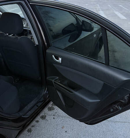 Червоний Хендай Соната, об'ємом двигуна 2 л та пробігом 225 тис. км за 5000 $, фото 13 на Automoto.ua